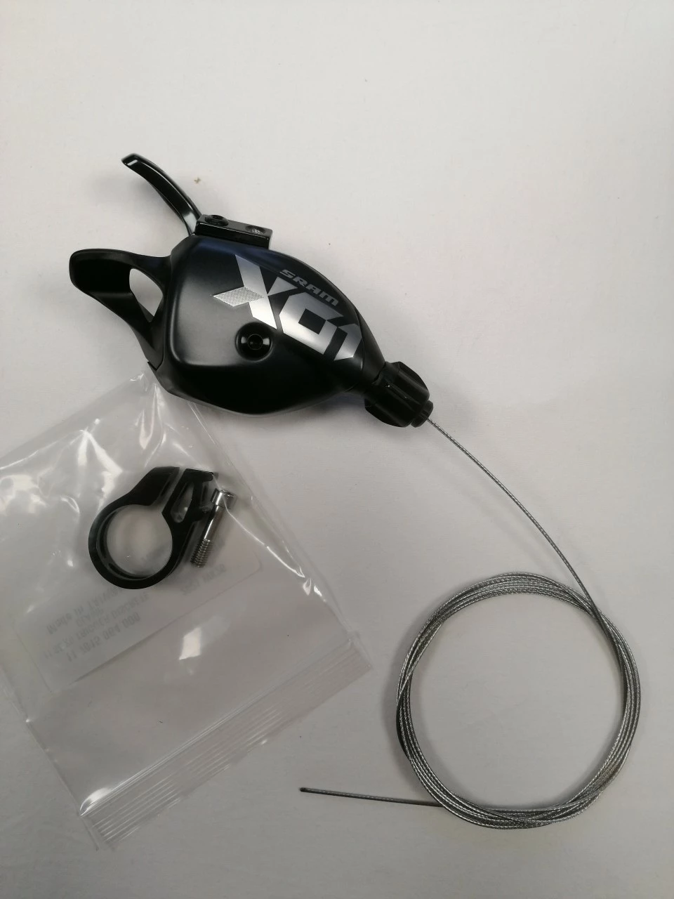 SRAM Daumenschalthebel "X01 Eagle" 12-fach, X-Actuation Technology Lunar 3 SRAM Daumenschalthebel "X01 Eagle" 12-fach, X-Actuation Technology Lunar