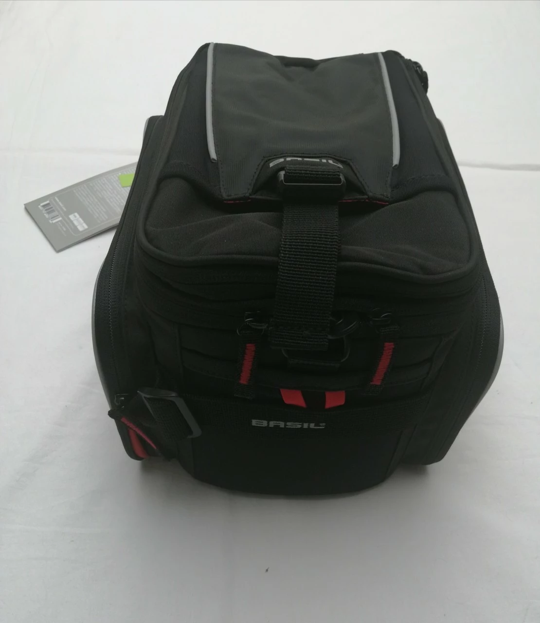 Basil Gepäckträgertasche Sport Design Trunkbag MIK Abverkauf 7 Basil Gepäckträgertasche Sport Design Trunkbag MIK Abverkauf – Bild 5