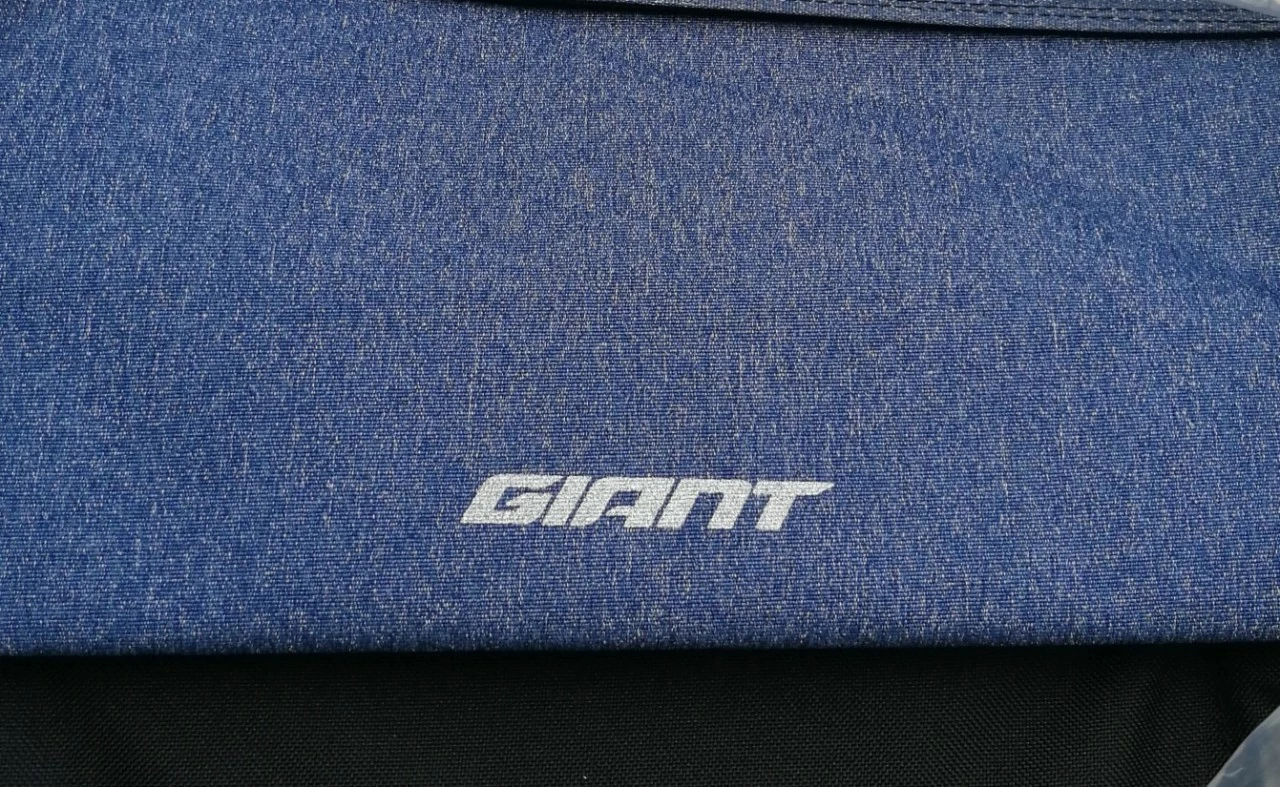 Giant MIK Pannier Sport M Blau Gepäckträgertasche 4 Giant MIK Pannier Sport M Blau Gepäckträgertasche – Bild 2