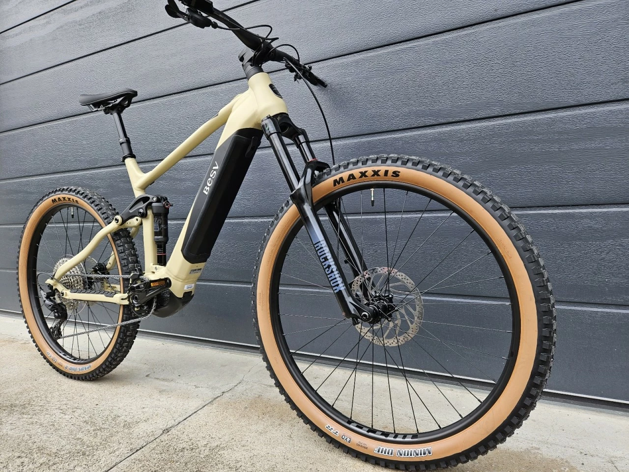 BESV TRS 1.5 Khaki Sand Matt 630 Wh 5 BESV TRS 1.5 Khaki Sand Matt 630 Wh – Bild 3