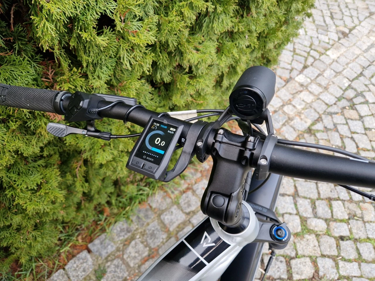 CONWAY XYRON SUV 2.7 HE Gr. M Silver Black 6 CONWAY XYRON SUV 2.7 HE Gr. M Silver Black – Bild 4