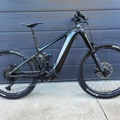 GIANT REIGN E+ 2 2022 Black Diamond Black