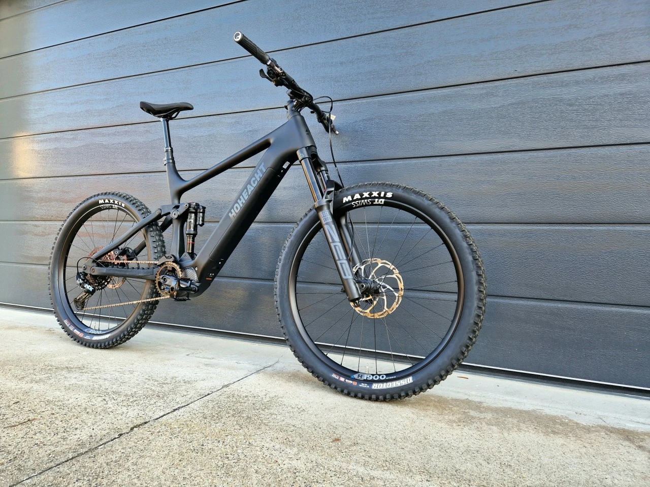 Hohe Acht Bikes HOHEACHT BESTA Monto Gr.XL/52 Cm E-MTB Fully 160mm Shimano EP8 625 Wh Nebelkrähe 5 Hohe Acht Bikes HOHEACHT BESTA Monto Gr.XL/52 Cm E-MTB Fully 160mm Shimano EP8 625 Wh Nebelkrähe – Bild 3