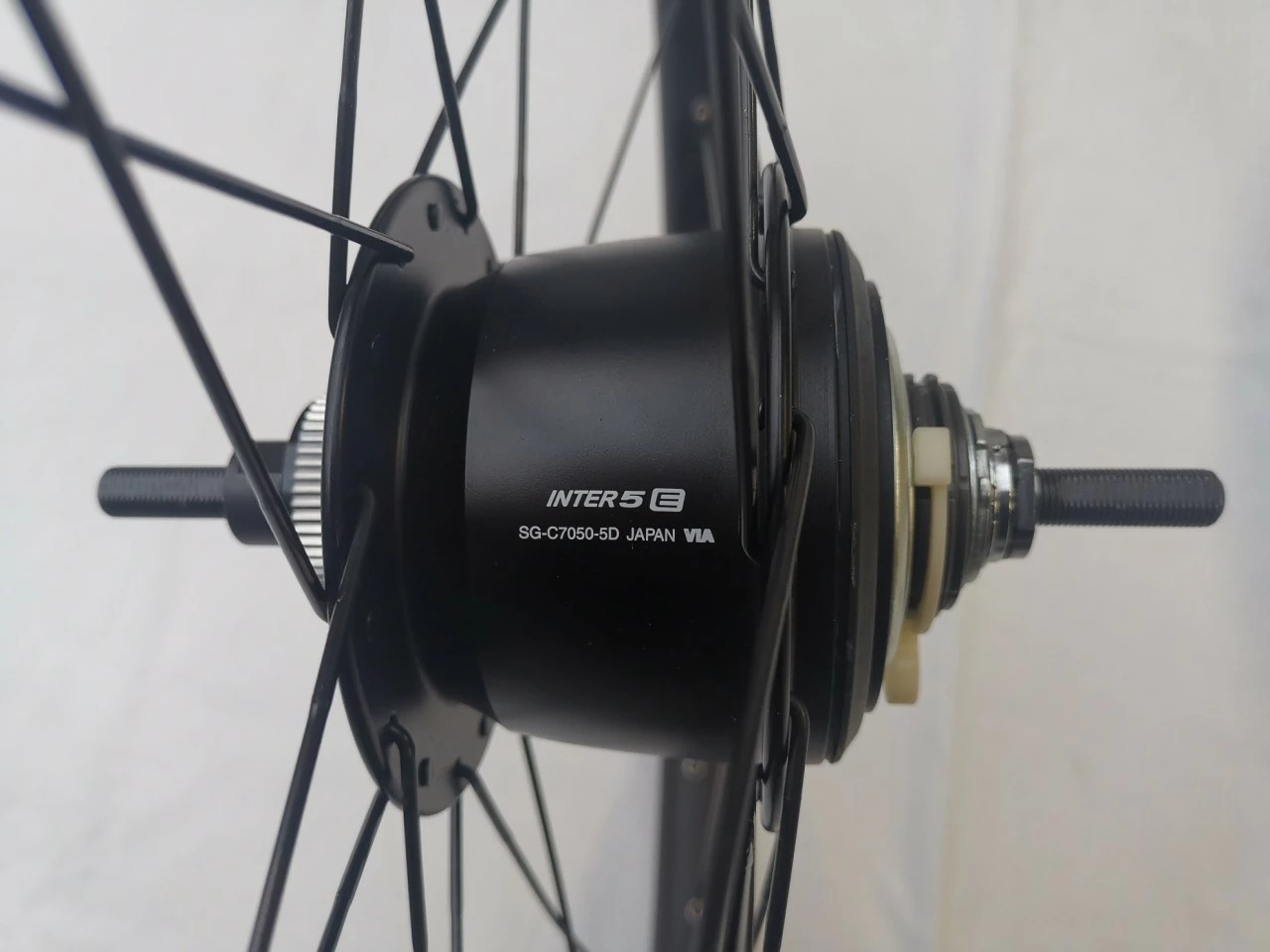 Shimano 27,5" Deore + Nexus Di2 SG-C7050-5D Center-Lock Laufradsatz 6 Shimano 27,5" Deore + Nexus Di2 SG-C7050-5D Center-Lock Laufradsatz – Bild 4