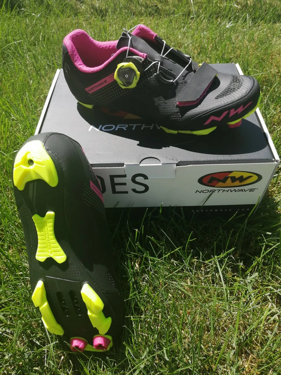 Northwave Razer WMN Damen MTB Schuh Schwarz Fuchsia Gelb 2021 7 Northwave Razer WMN Damen MTB Schuh Schwarz Fuchsia Gelb 2021 – Bild 5