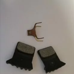 Shimano Scheibenbremsbelag L03A Resin Mit Kühlrippen 1 Paar Lose