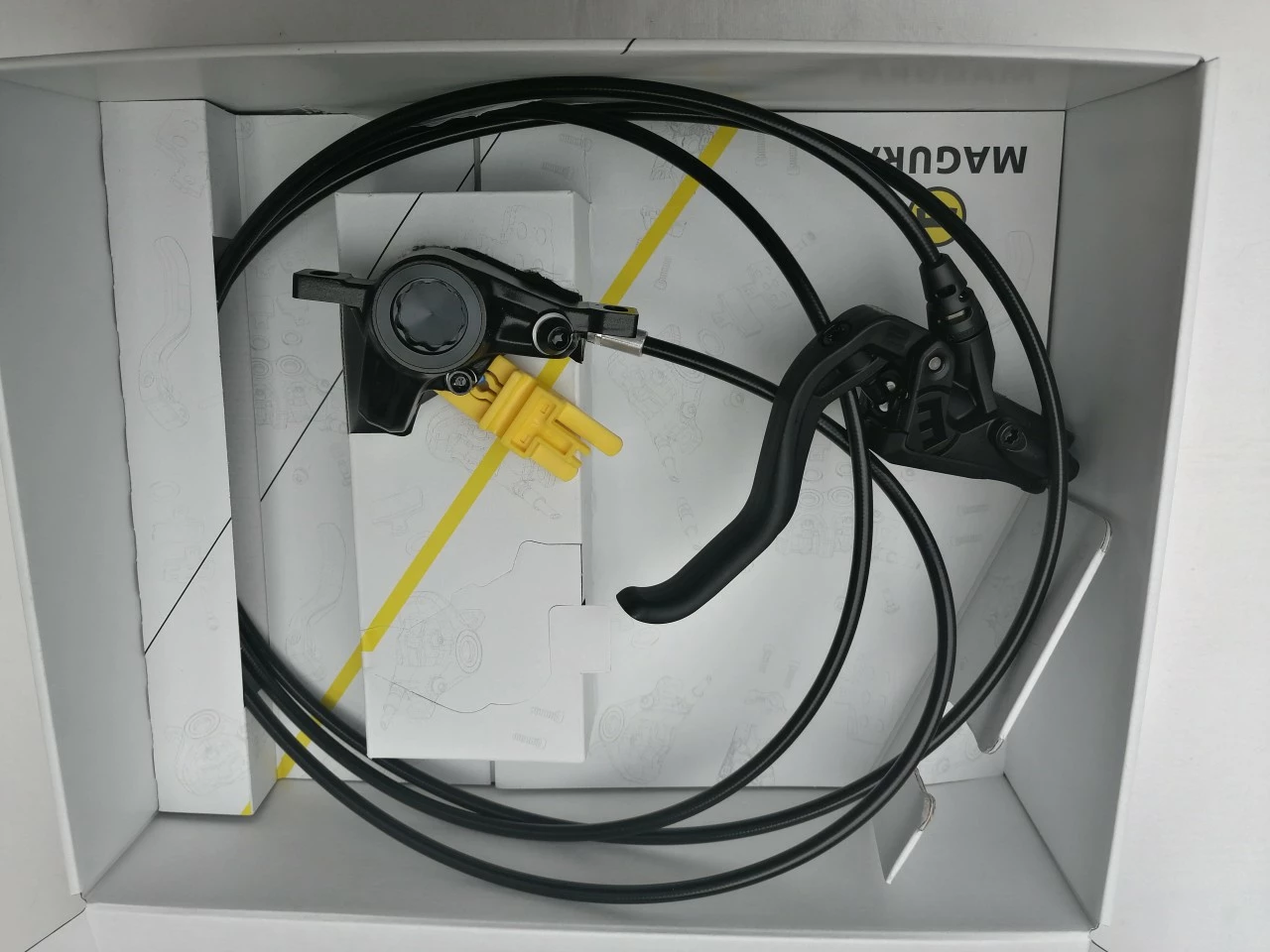 Magura MT SPORT, 2-Finger Carbotecture®-Hebel, Li/re Verwendbar, 2.200 Mm Leitungslänge, Einzelbrems 3 Magura MT SPORT, 2-Finger Carbotecture®-Hebel, Li/re Verwendbar, 2.200 Mm Leitungslänge, Einzelbrems – Bild 2