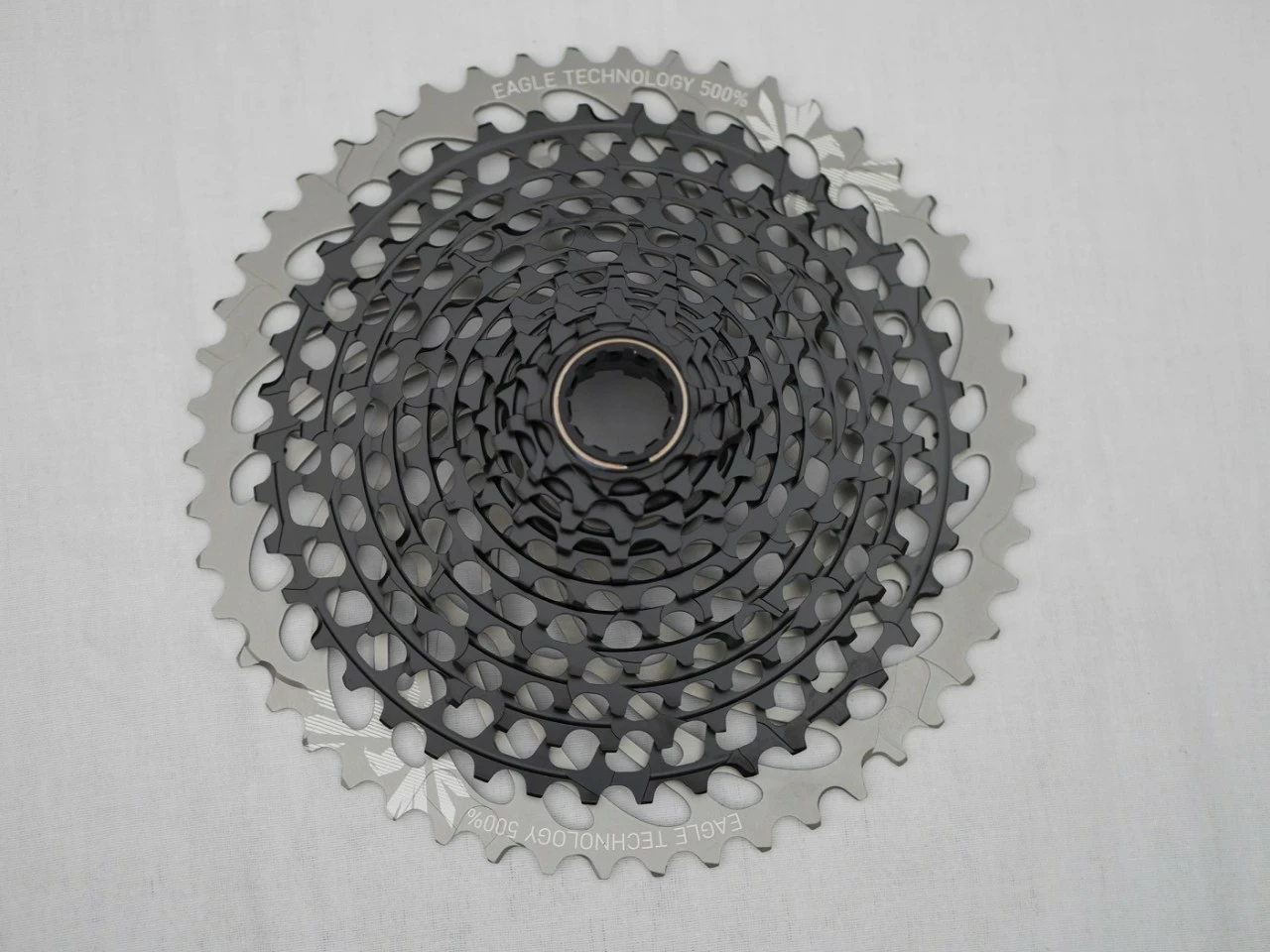 SRAM XX1 / X01 Eagle Kassette XG-1295 12-fach X-Dome 10-50 Zähne Schwarz 3 SRAM XX1 / X01 Eagle Kassette XG-1295 12-fach X-Dome 10-50 Zähne Schwarz