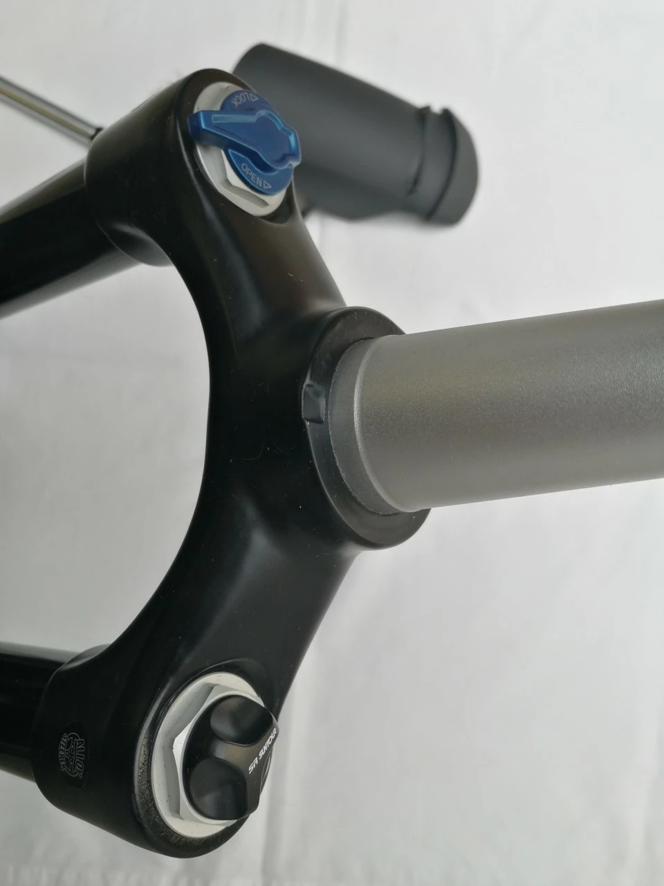 Sr-suntour SR Suntour Raidon34RLOR Federgabel Boost 29 Zoll 15x 110 5 Sr-suntour SR Suntour Raidon34RLOR Federgabel Boost 29 Zoll 15x 110 – Bild 3