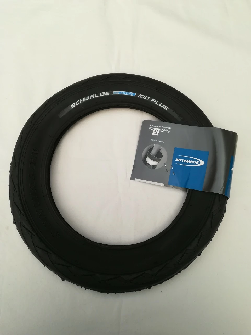 Schwalbe Kinderwagenreifen Kid Plus HS413 Schwarz 47-203 12 X 1,75 Abverkauf 4 Schwalbe Kinderwagenreifen Kid Plus HS413 Schwarz 47-203 12 X 1,75 Abverkauf – Bild 2